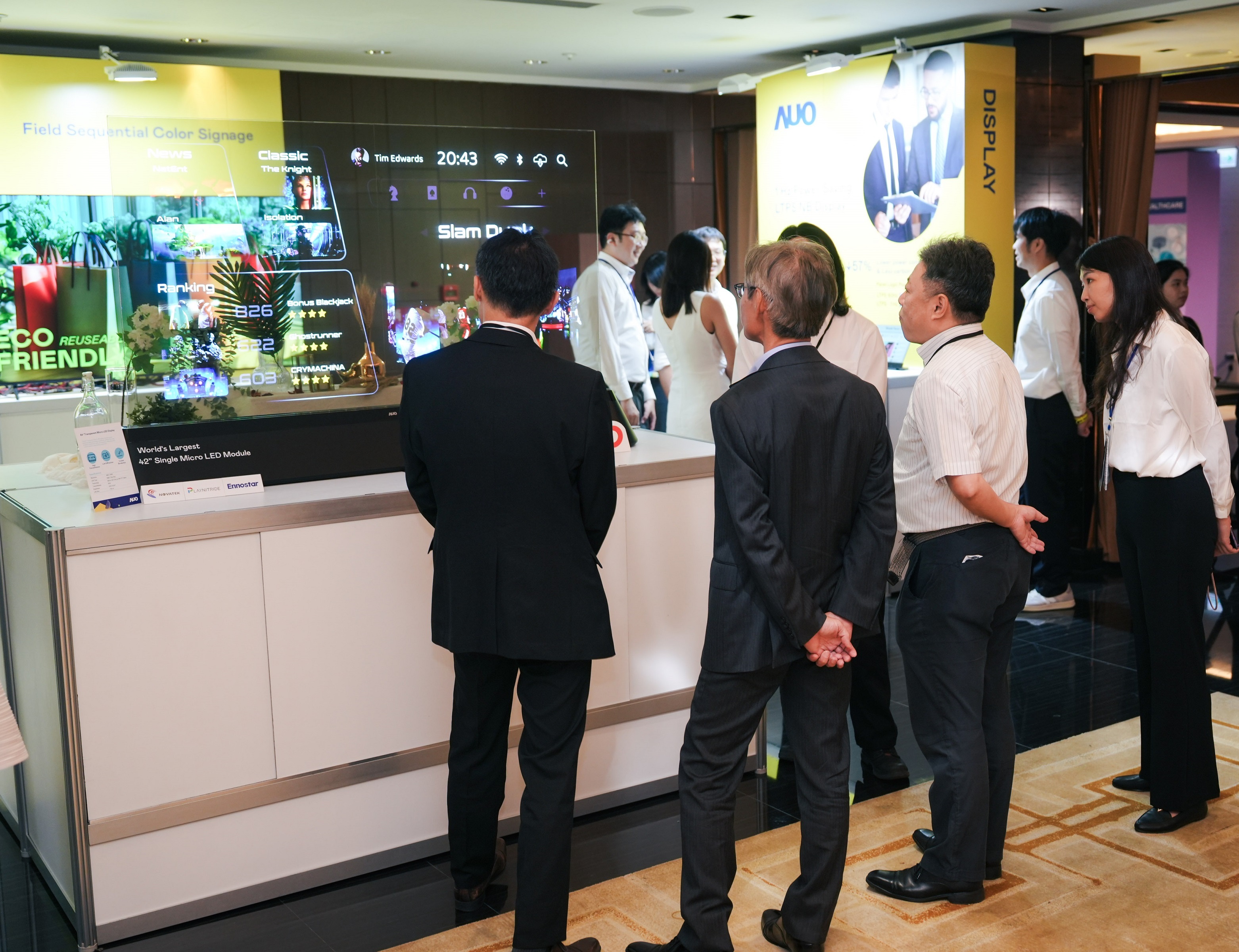 现场亦规划多项技术产品展示，涵盖材料、设计到系统整合，让与会伙伴见证好体育全站登录平台技术深度与前瞻视野带来的共创可能性